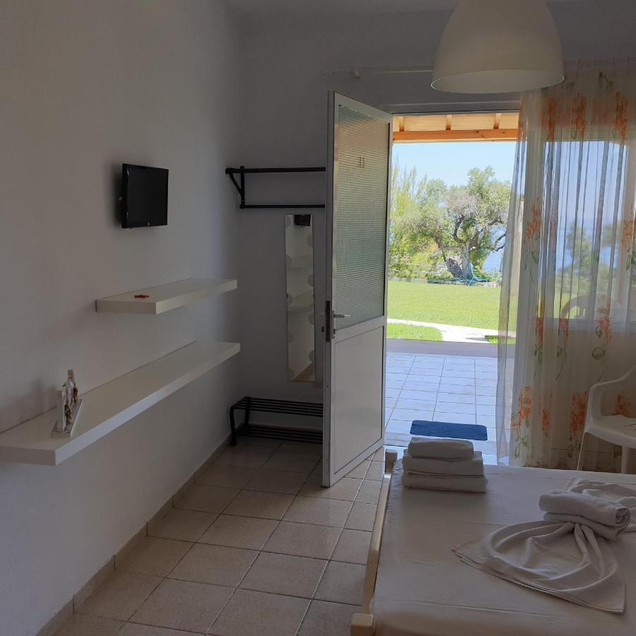 Amparoudes Appartement Kriopigi Buitenkant foto