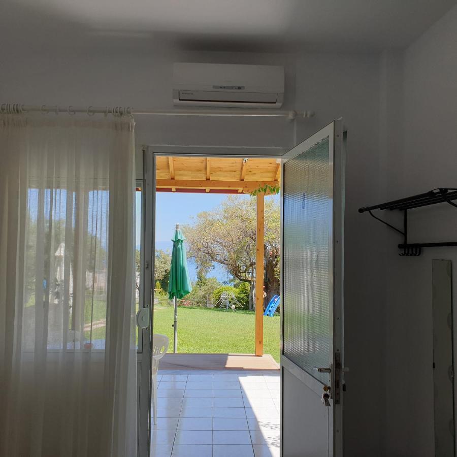 Amparoudes Appartement Kriopigi Buitenkant foto
